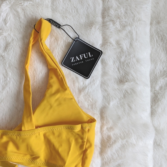 Zaful knot front scrunch butt bikini Yellow Medium Size 6 - Picture 3 of 7